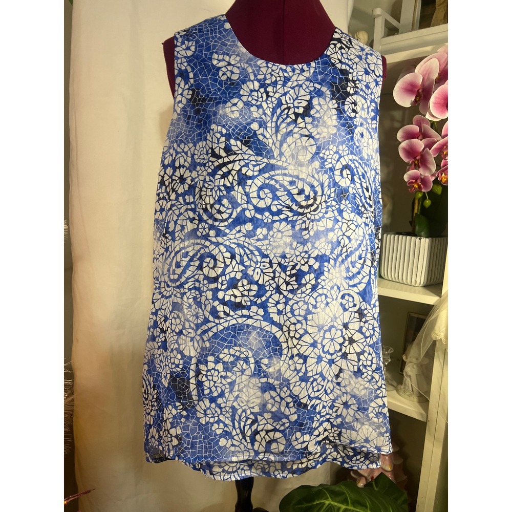 Fever Tunic Top Women L Blue White Good Mosaic Floral Chiffon Sharkbite Hem